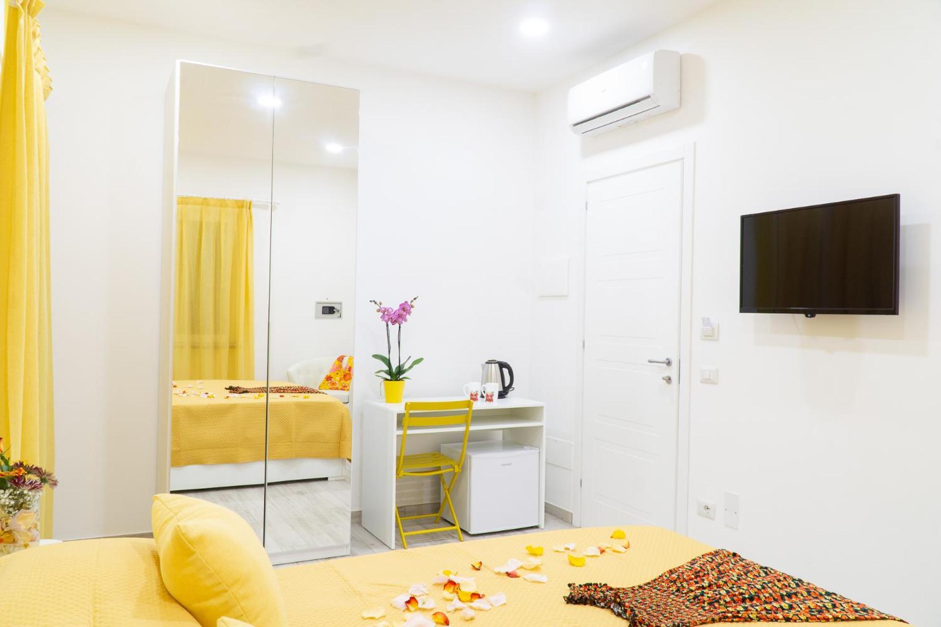 Summer Colors Rooms & Apartments Meta Exterior photo